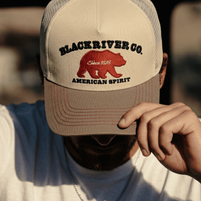 Kasket - Black River Bear Trucker (creme/beige)