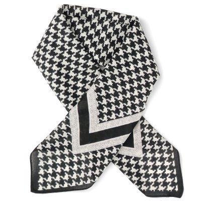 Tørklæde - Gårda Limoux Satin Scarf (sort)