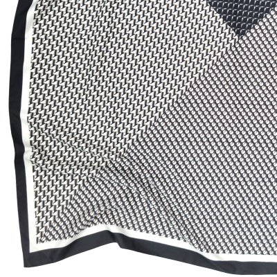 Tørklæde - Gårda Narbonne Satin Scarf (sort/hvid)